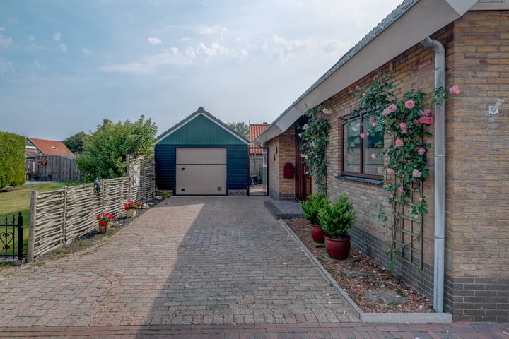 Foto 8 van Oostakkers 9