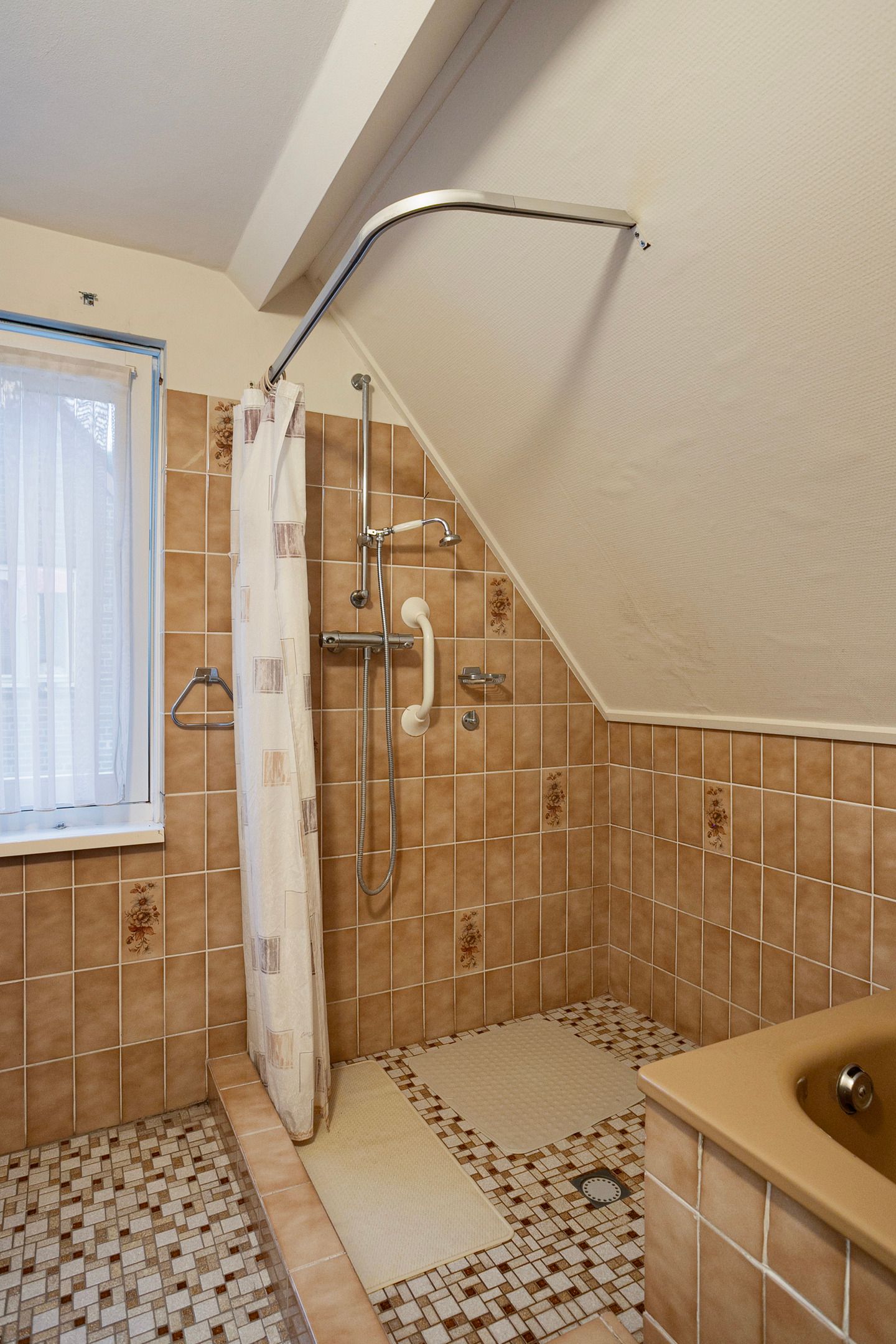 Photo 24 of Torrentinusstraat 6