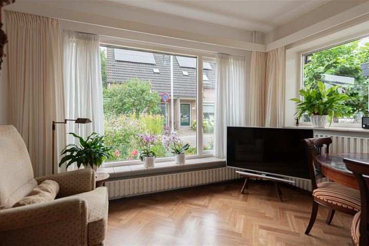 View photo 10 of Weteringstraat 9