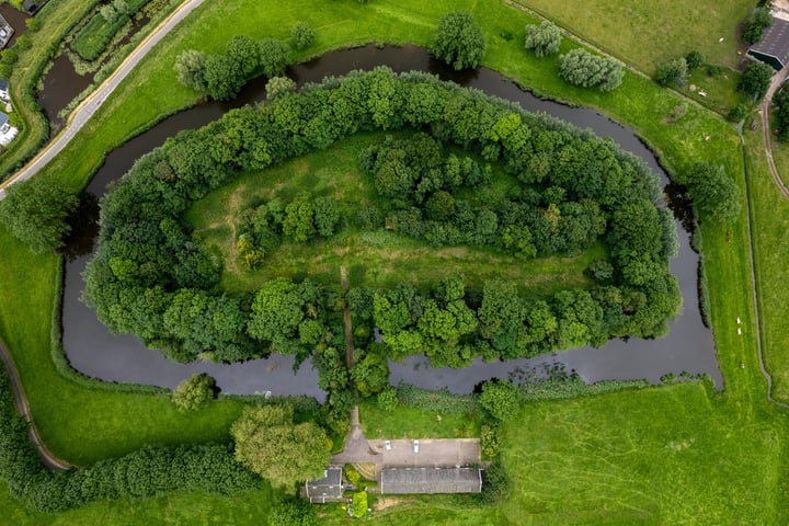 Bekijk foto 1 van Winkeldijk 16