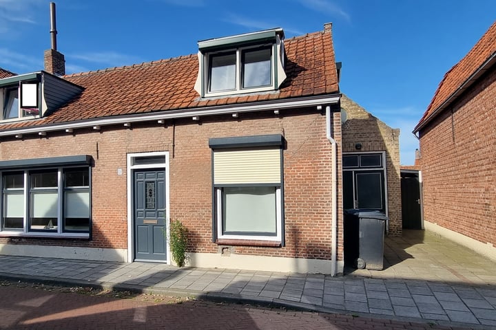 View photo of Walstraat 3