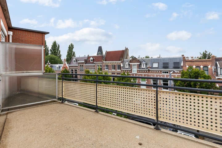 Bekijk foto 18 van Van der Schellingstraat 5-B