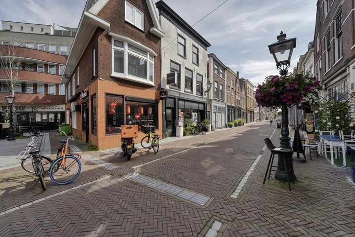 View photo 4 of Haarlemmerstraat 246