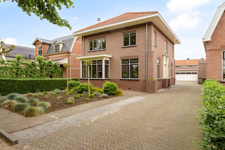 Hoofdstraat 111