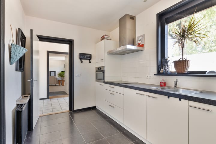 Foto 12 van Hoofdweg 85