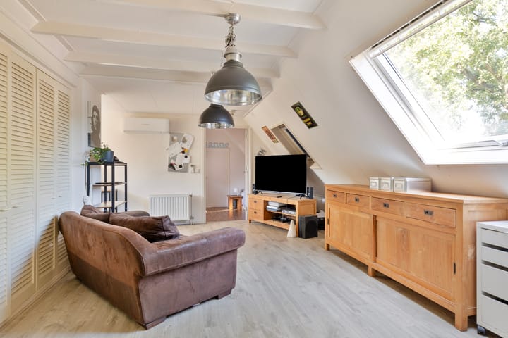 Foto 24 van Hoofdweg 85