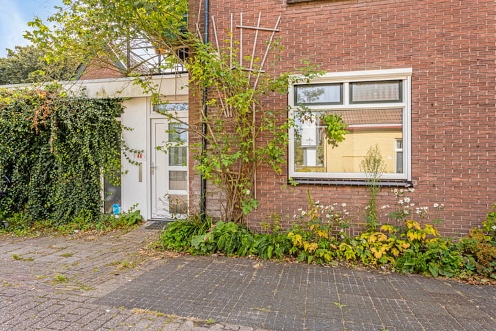 Photo 6 of Spoorstraat 44