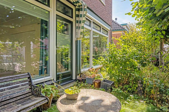 Bekijk foto 12 van Spoorstraat 44