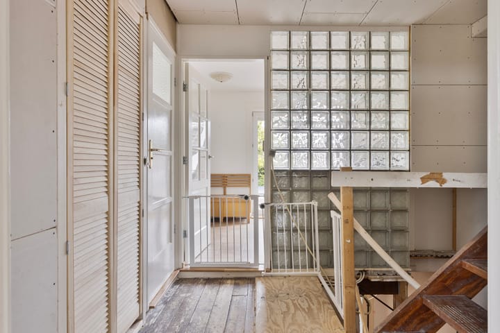 Photo 16 of Spoorstraat 44