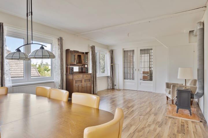 Photo 18 of Spoorstraat 44