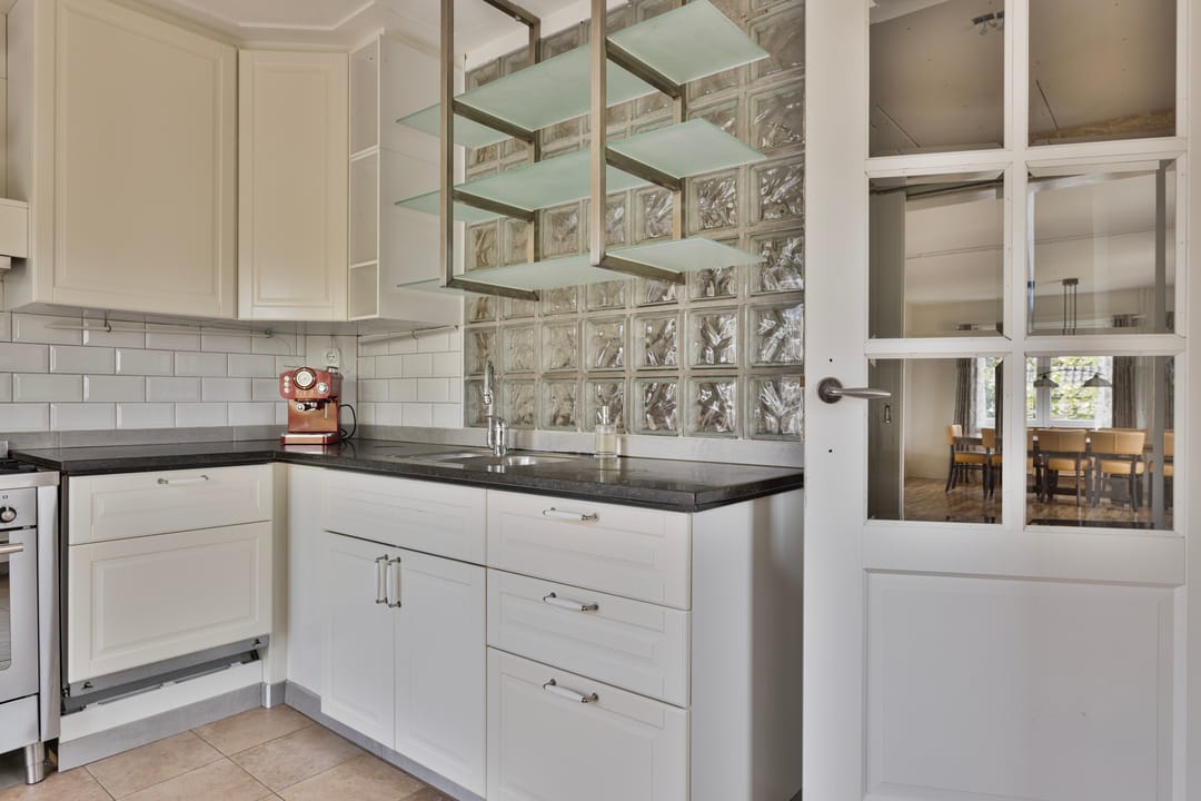 Photo 23 of Spoorstraat 44