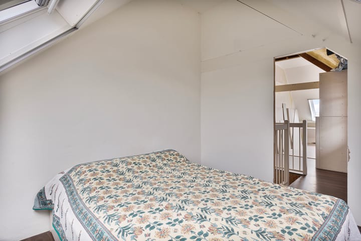 Photo 33 of Spoorstraat 44