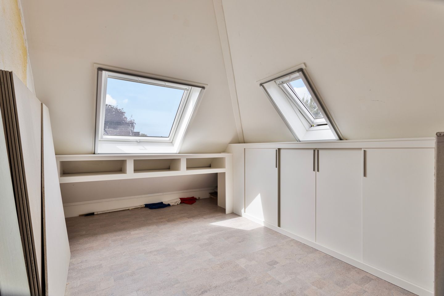 Photo 34 of Spoorstraat 44