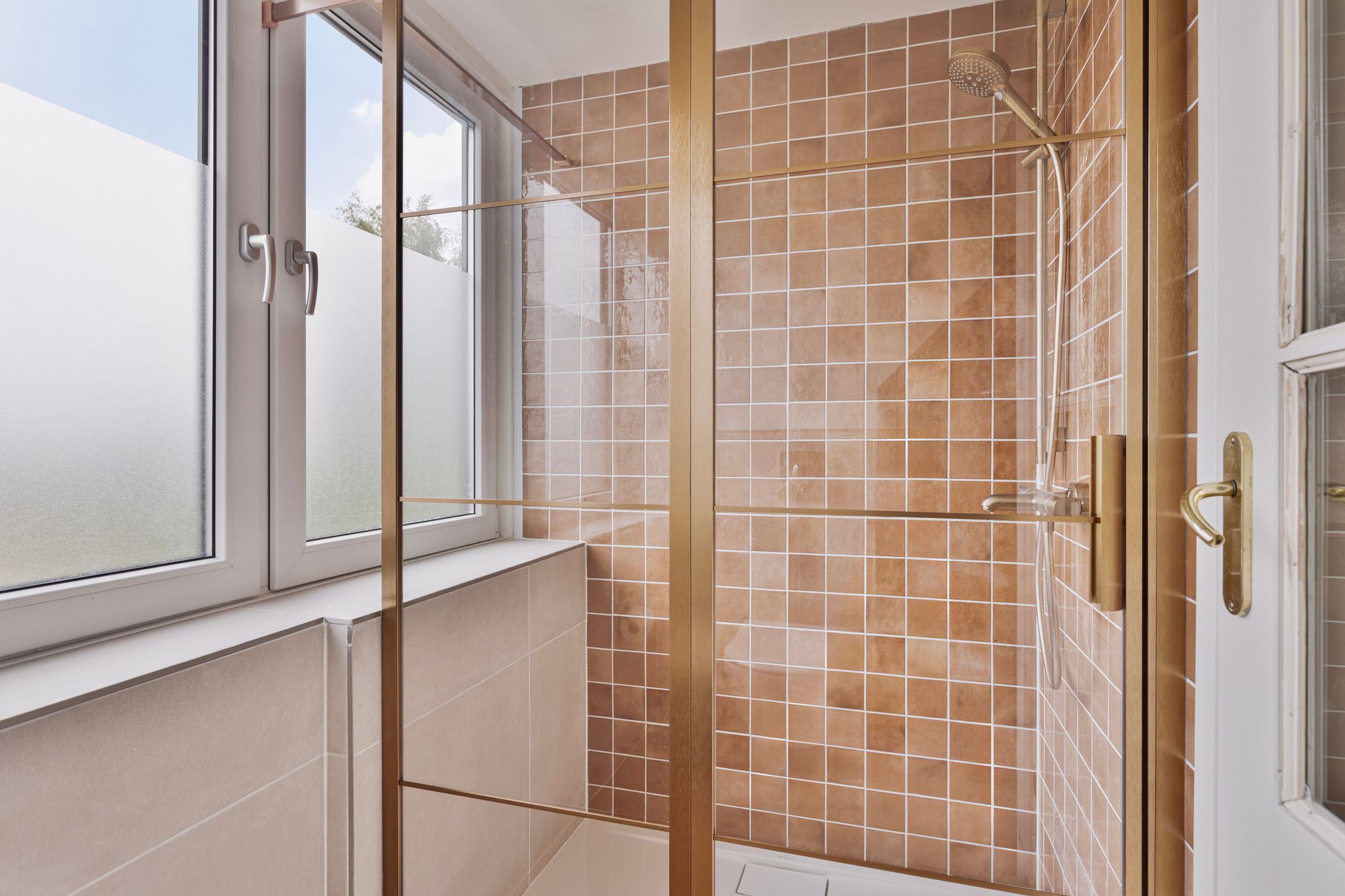 Photo 36 of Spoorstraat 44