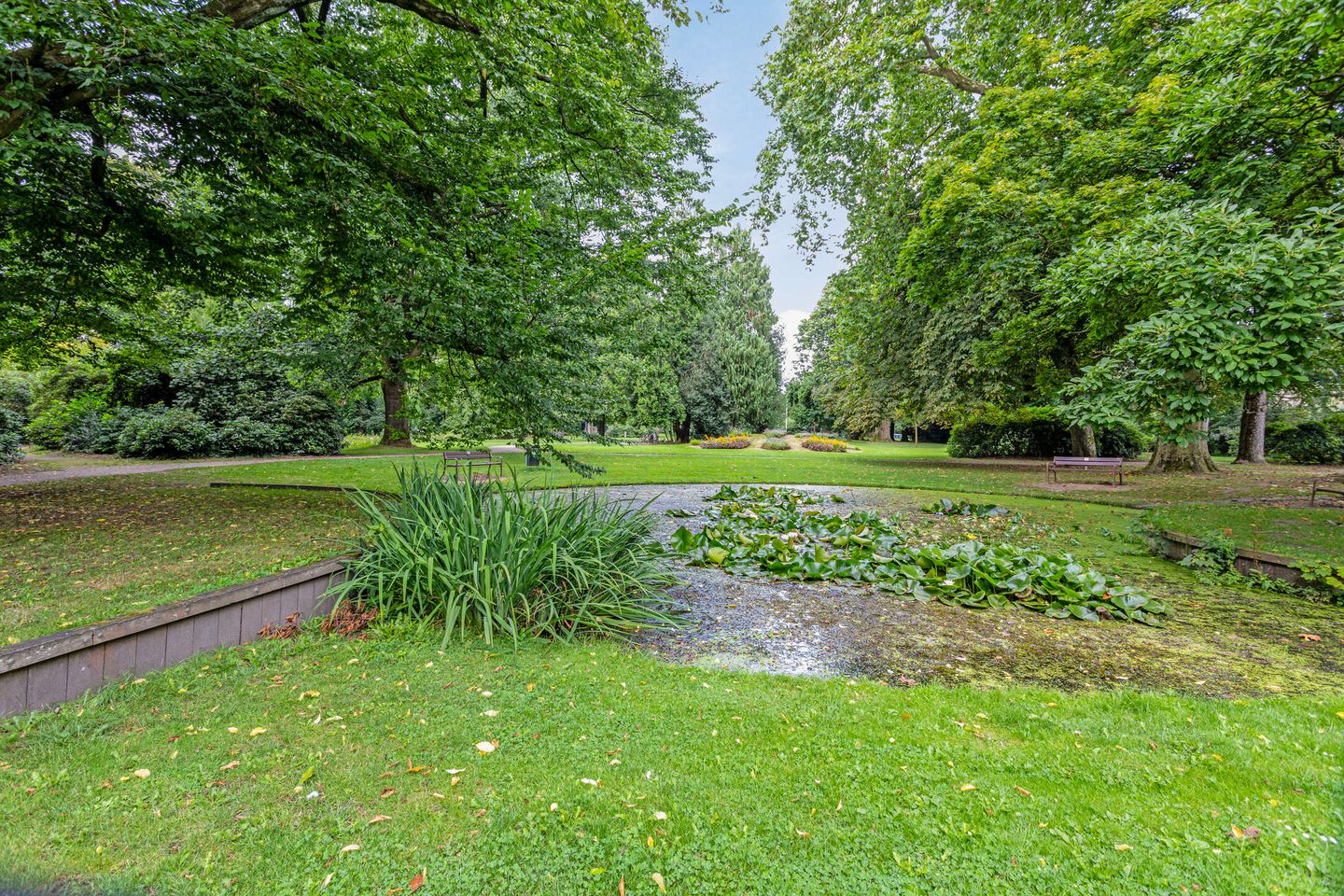 Photo 40 of Spoorstraat 44