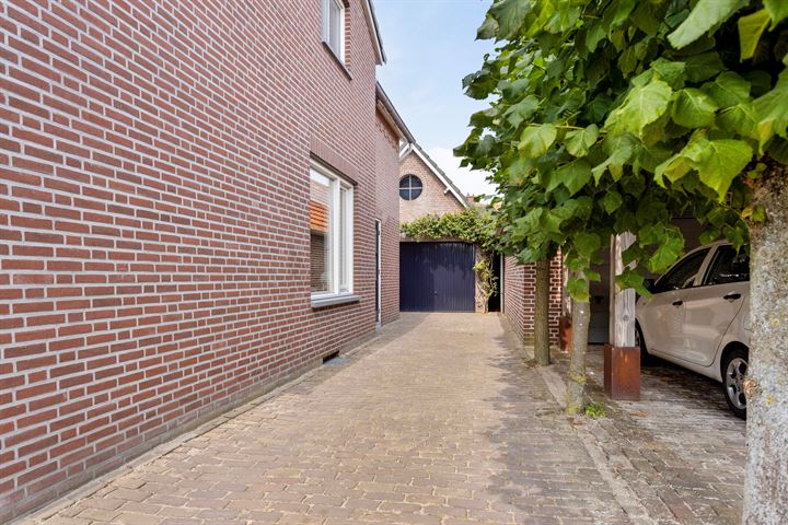 Bekijk foto 39 van Langstraat 17-A