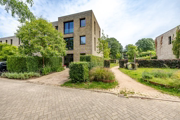 Bekijk foto 1 van Eridanusstraat 16