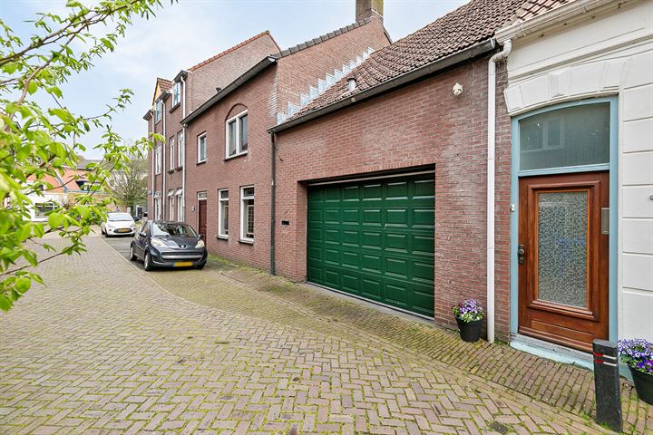 Bekijk foto 1 van Donze Visserstraat 123