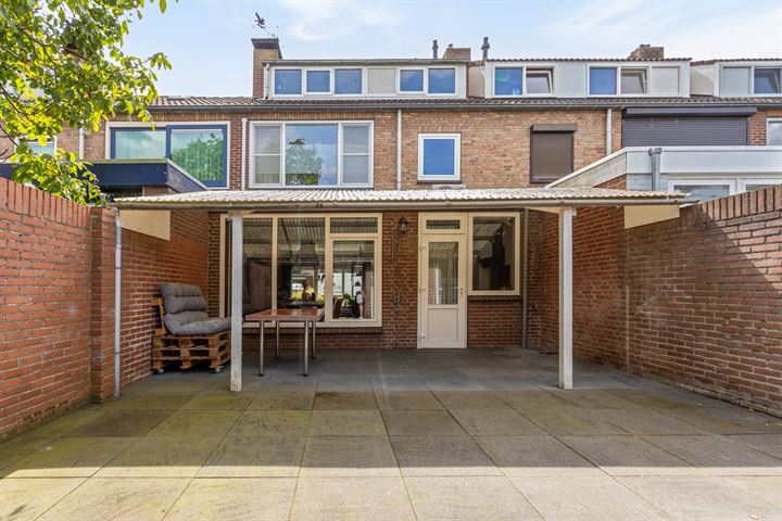 Bekijk foto 34 van Pater Becanusstraat 56