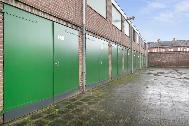 Photo 11 of Hyacinthstraat 29