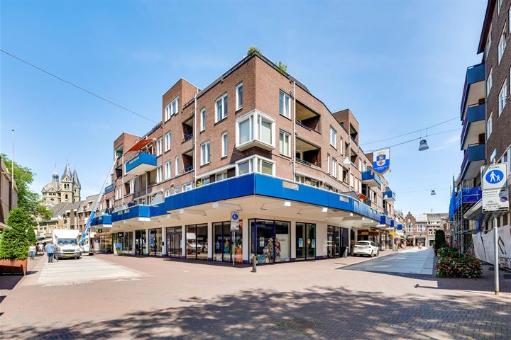 Bekijk foto 1 van Kloosterwandstraat 229