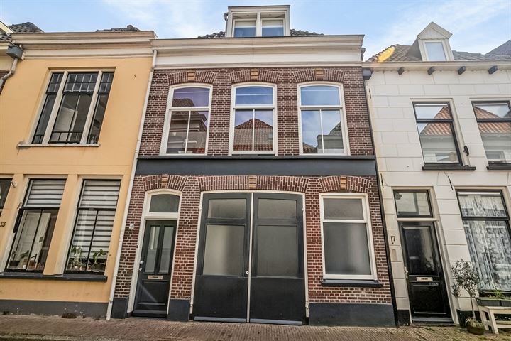 Bekijk foto 5 van Burgwalstraat 15