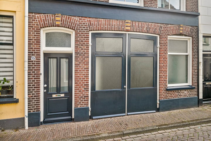 Bekijk foto 7 van Burgwalstraat 15