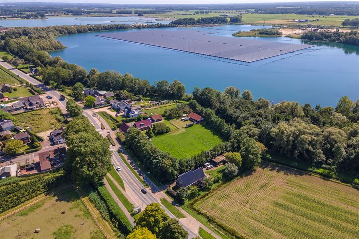 Bekijk foto 1 van Van Heemstraweg