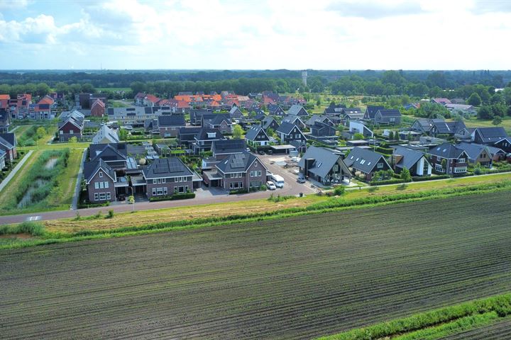 View photo 41 of Veldbeemd 2