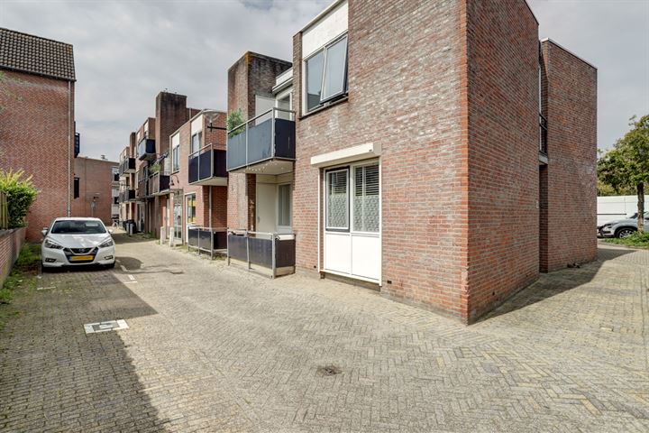 Bekijk foto van Hooghuisstraat 118