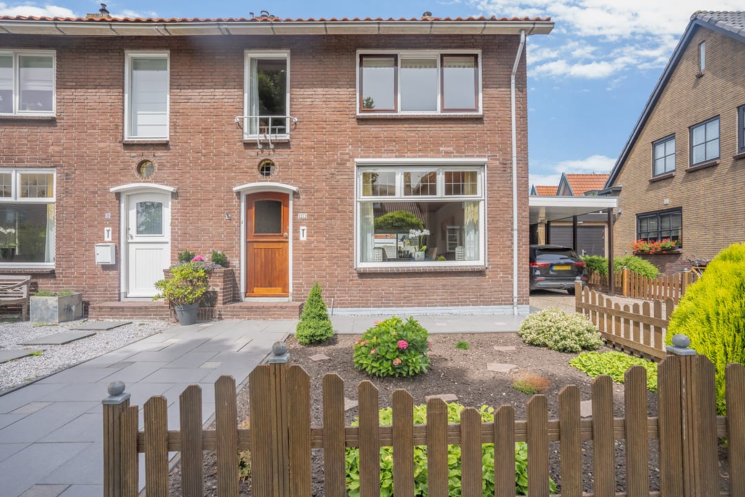 Foto 2 van van Dijklaan 21