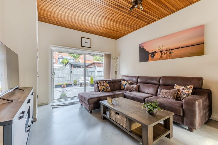 Foto 5 van van Dijklaan 21