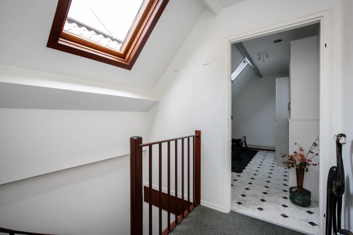 Photo 31 of Spoorstraat 32