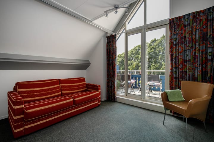 Photo 33 of Spoorstraat 32