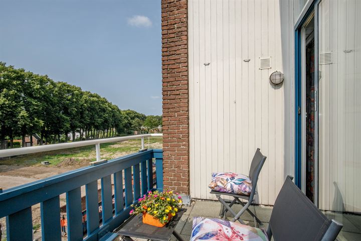 Bekijk foto 35 van Spoorstraat 32