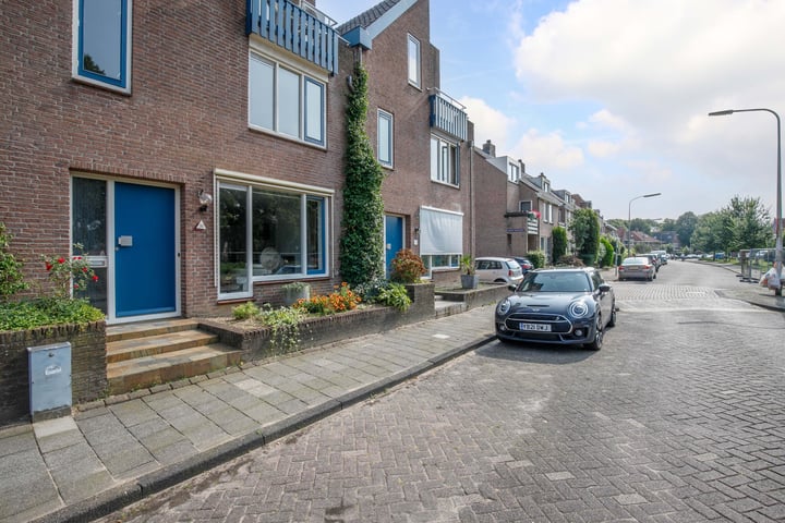 View photo 41 of Spoorstraat 32