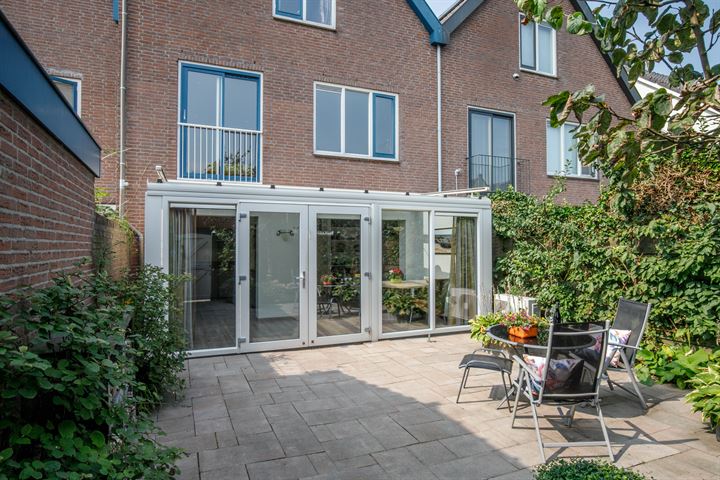 Bekijk foto 43 van Spoorstraat 32