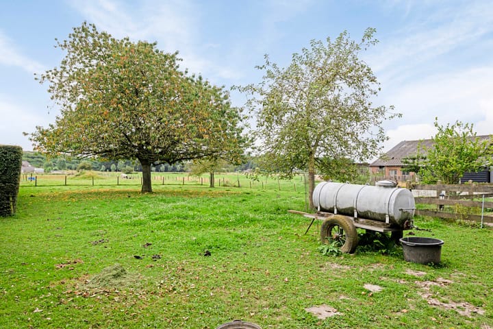 Foto 63 van Hogewaldstraat 17