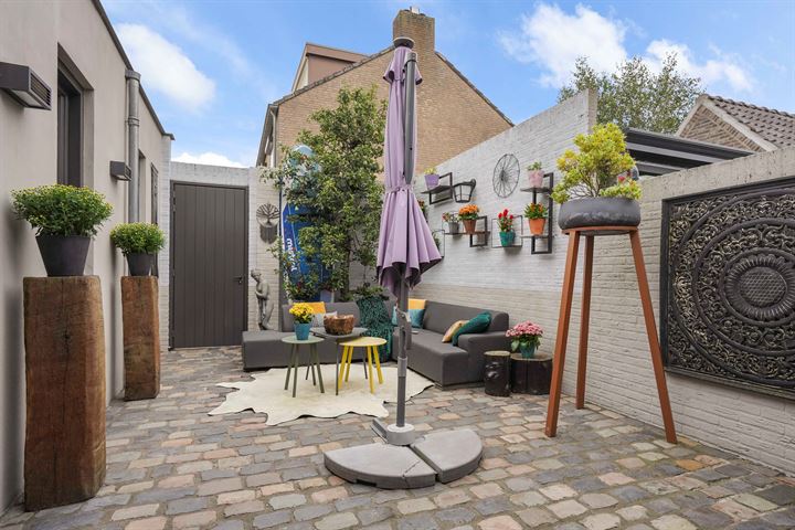 View photo 20 of Rijnstraat 46