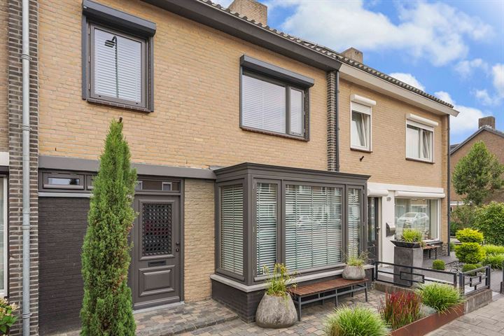 Bekijk foto 47 van Rijnstraat 46