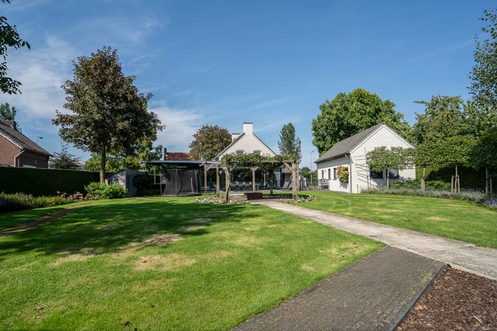 Photo 6 of Mgr Aertsstraat 42