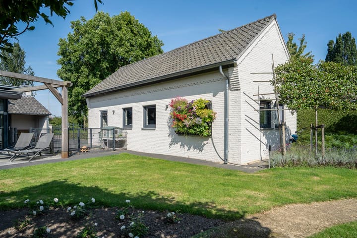 Photo 76 of Mgr Aertsstraat 42