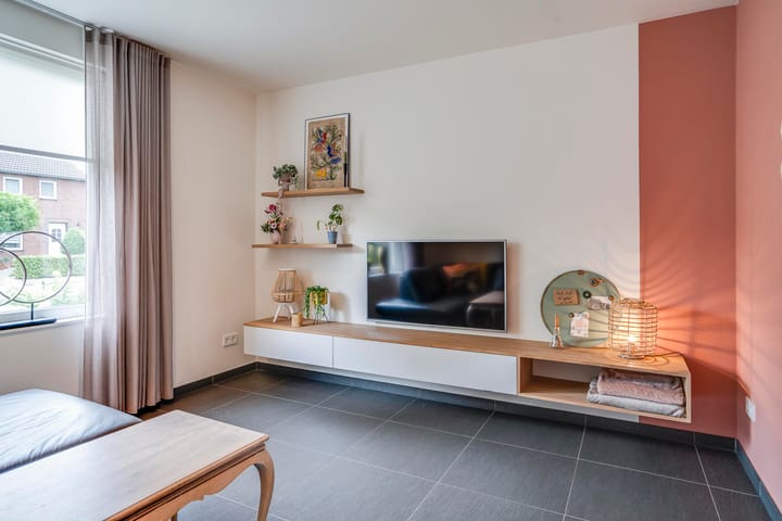 Photo 21 of Mgr Aertsstraat 42