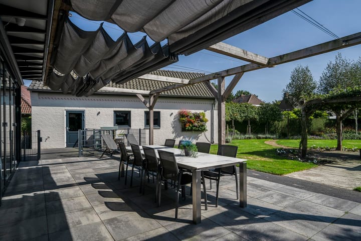 Photo 61 of Mgr Aertsstraat 42