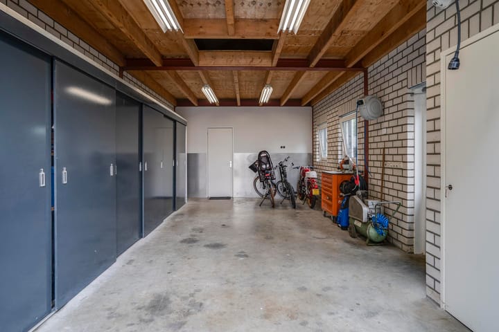 Photo 44 of Mgr Aertsstraat 42