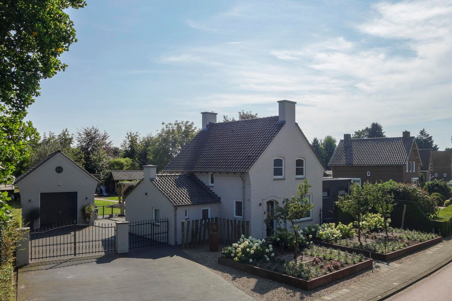 Photo 1 of Mgr Aertsstraat 42