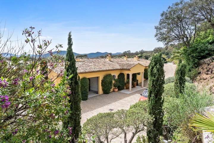 Foto 3 van 4 Rue Paul Arene