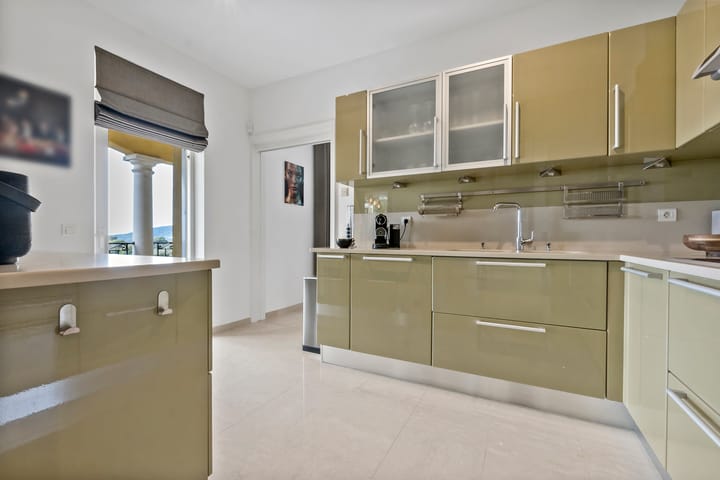 Foto 19 van 4 Rue Paul Arene