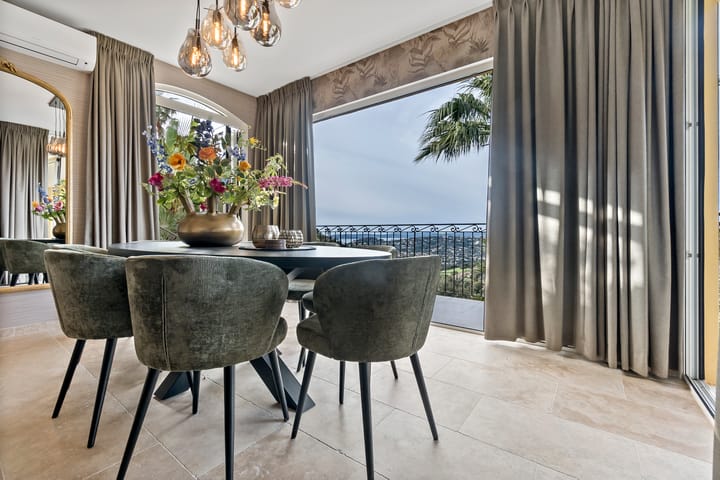 Foto 24 van 4 Rue Paul Arene