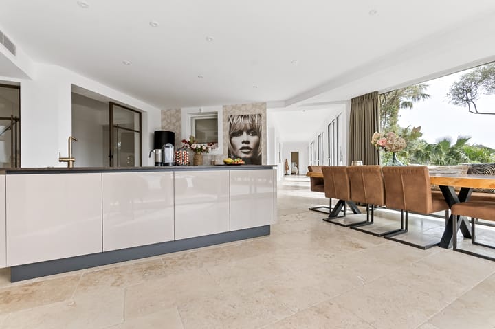 Foto 52 van 4 Rue Paul Arene